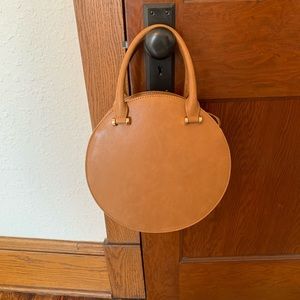Canteen style handbag